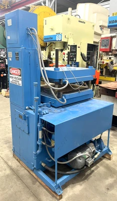 USED WABASH WABASH 30-2424-2STM PRESS