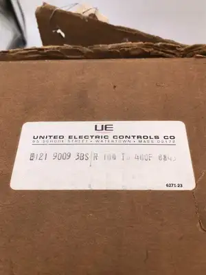 UE United Electric 9009 3BS SS Hazardous Locations Thermostat 480V 100-400°F NIB