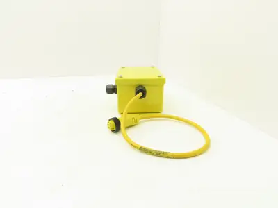 Sick LCU-AGSE Safety Sensor Receiver Interface Unit Woodhead 42939 Connector