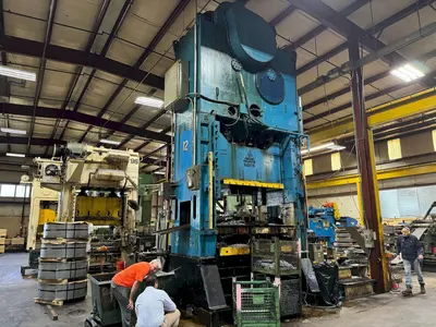 USED CLEARING F2-500