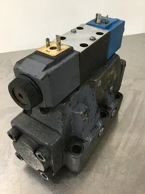 USED VICKERS DG5S82CTMUHL740