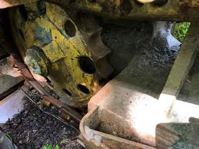 Used CATERPILLAR CATERPILLAR UNDERCARRIAGE WITH MAIN FRAME Construction Equipment Parts Pennsylvania US | East West Machinery & Drilling #1415671