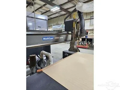 USED 2005 MULTICAM 5000 SERIES