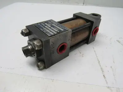 Used UNIVERSAL _UNKNOWN_ Pneumatic Cylinders | Arrow Industrial #633526