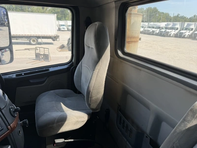 Used 2006 VOLVO VNM Conventional trucks Indiana US | Miedema Asset Management Group #1414527