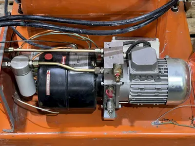20" X 20" X 28" ORWAK  MODEL #5031-E HYDRAULIC VERTICAL COMPACTOR / BALER: STOCK #16758