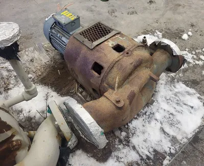USED INGERSOLL RAND CHEMLINER 4X3X8 VOC