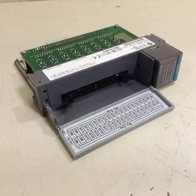 USED ALLEN BRADLEY 1746-OV32 SER C