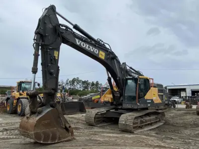 2019 VOLVO EC350EL 75,000-99,999 Lb Excavators | Steam Well LLC (2)