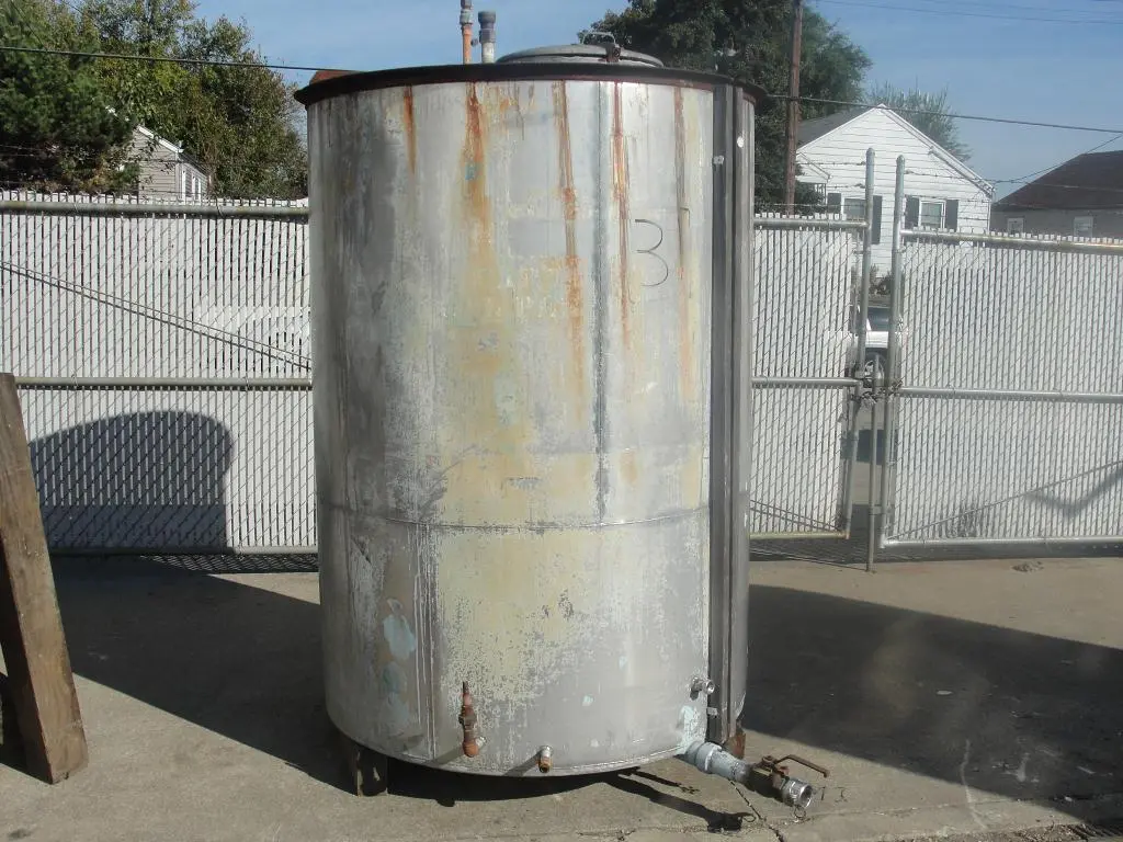 SPC7428  Tank 740 gallon vertical tank, Stainless Steel, flat