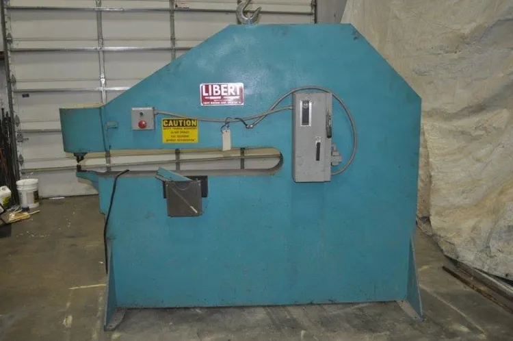Used 1981 LIBERT 1060-S1 Nibblers | D & D Industries #438817