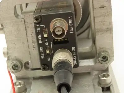 Hitachi KP-M2RP Camera Near-Infrared Monochrome CCD Industrial Lens HF16A-2M1
