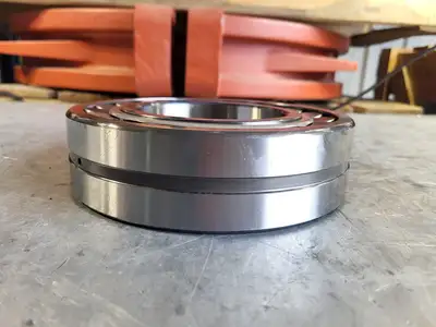 NEW SKF 22222 EK