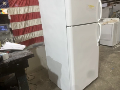 Used FRIGIDAIRE FREEZER ON TOP Refrigerators Michigan US | Miedema Asset Management Group #1413799