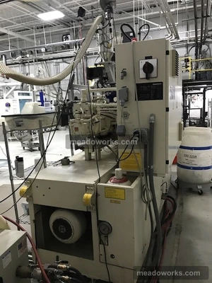 Used 1998 Krauss Maffei KM 80-220 C2 Injection Molding Machines Illinois US | Meadoworks #1514496