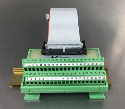 ADVANCED MICRO CONTROL IM-1 INTERFACE MODULE 6 INCH LONG MOUNTING RAIL C-11