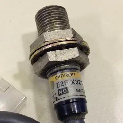 USED OMRON E2E-X3D1-N