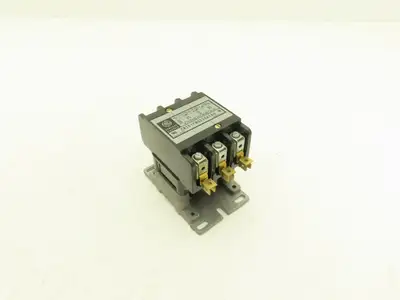 GE General Electric CR161FBG520A1AH Contactor 3-Pole 35A 120V Coil