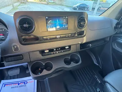 Used 2024 MERCEDES-BENZ 2500 Vans Florida US | Truck and Van Outlet #1509211