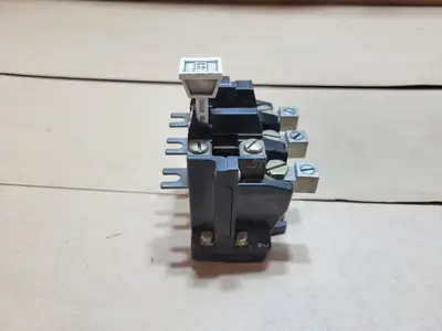 Used ALLEN-BRADLEY 40185-800-01 Relays & Switches British Columbia CA | Lenmark #1489022