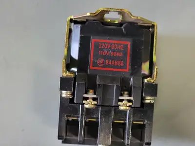 NEW ALLEN-BRADLEY 700-NPTA1