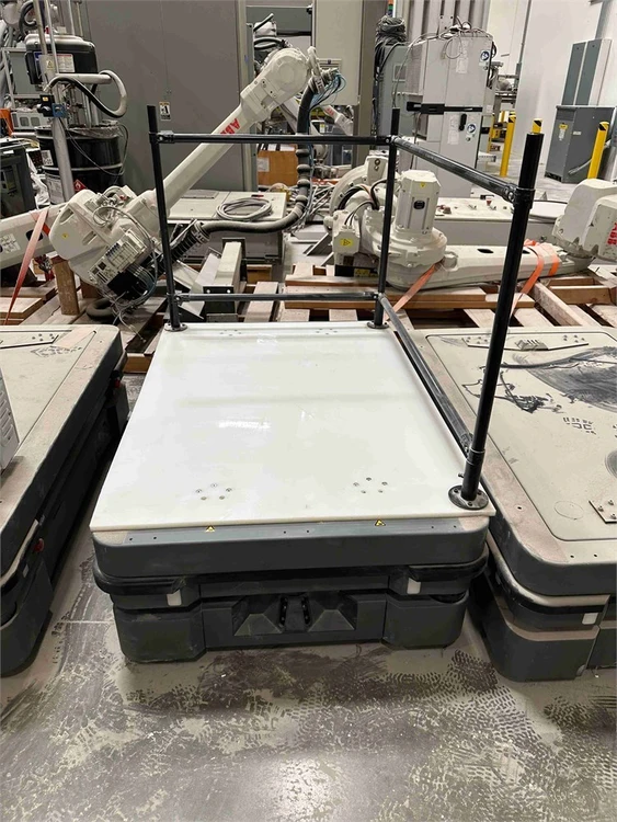 Used MIR AUTONOMOUS MOBILE ROBOT Robots Florida US | MachineryMax #1461859