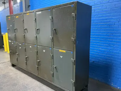 Used STRONG HOLD _UNKNOWN_ Cabinets Ohio US | HGR 24 #1358044
