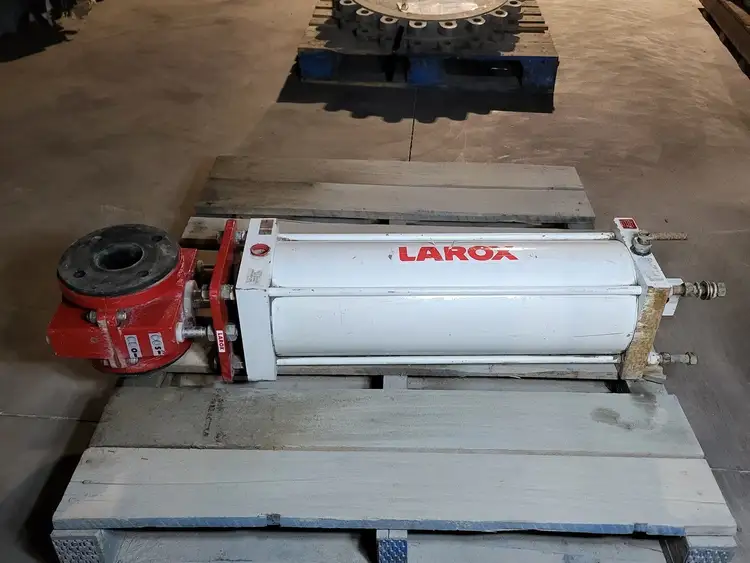 Used LAROX _UNKNOWN_ Valves/Fittings British Columbia CA | Lenmark #255751