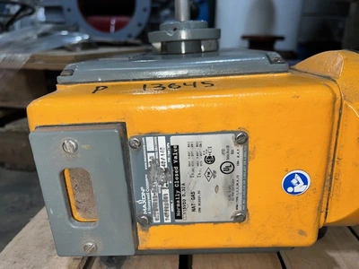 Maxon 6" Shut Off Valve , New Storeroom Spare