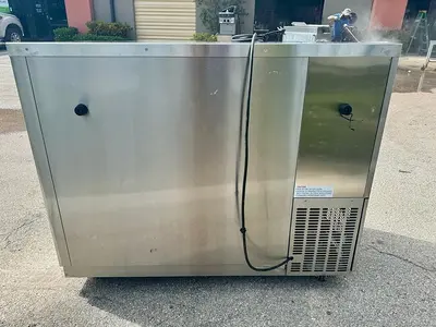 Used EVEREST REFRIGERATION EBB48G-SS Bottle Coolers Ohio US | Palm Beach Restaurant Equipment, LLC #1421257