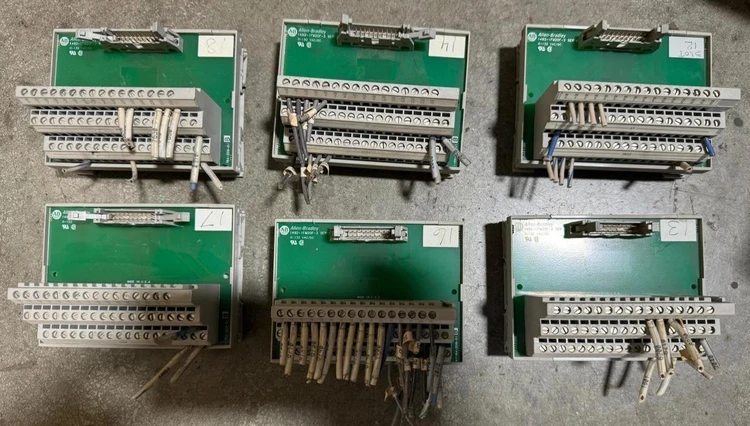 Used Allen-Bradley 45654654654654654645 PLC Input & Output California US | Amiron Machinery #1495423