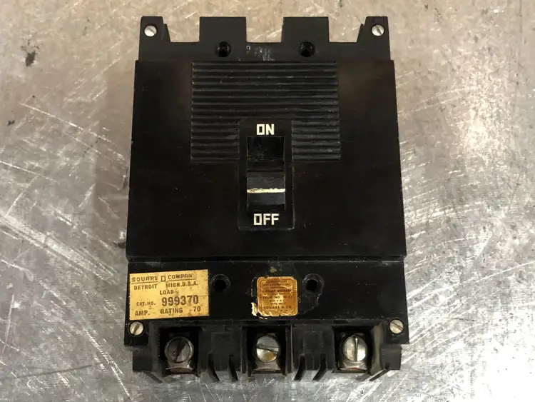 Used SQUARE D 999370 Switchgears British Columbia CA | Lenmark #244385
