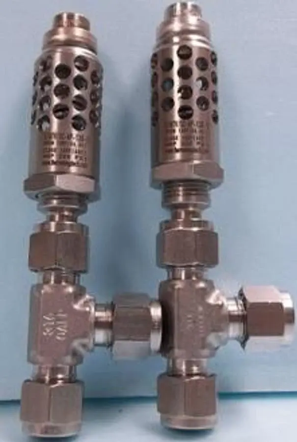 QTY. 2. THERMOTECH 3/8TV/SC-AP-130-S OPEN: 130 DEG...