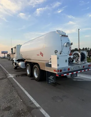 Used 2021 VOLVO VNR WESTMOR PROPANE TANK Tanker trucks Minnesota US | Carco Truck & Equipment #1514139