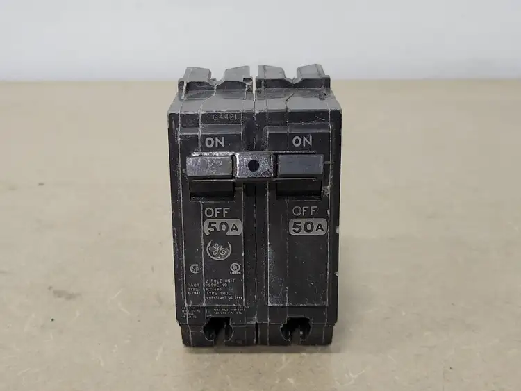 Used GENERAL ELECTRIC THQL250 Switchgears British Columbia CA | Lenmark #239973