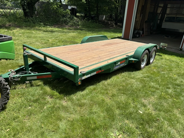 Used 2010 SURE-TRAC TANDEM AXLE EQUIPMENT TRAILER Flatbed Trailers Michigan US | Miedema Asset Management Group #1279671