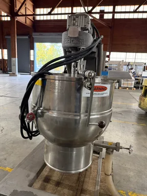 USED GROEN DEE/4T-40