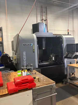 2016 HURCO VMX42SWI Vertical Machining Centers (5-Axis or More) | Tight Tolerance Machinery (1)