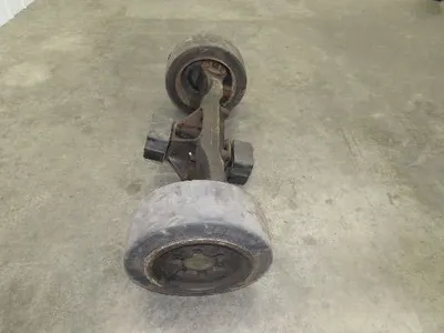 Hyster E60Z Forklift Dual-Wheel Steer Axle Assembly