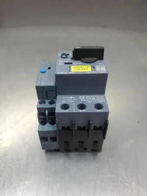 USED Siemens Sirius 3RV2011-1DA10 Circuit Breaker w/3RV2921-1M Module