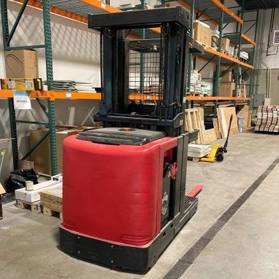 Used 2015 RAYMOND 520-OPC30TT Narrow Aisle Forklifts Washington US | Leavitt Machinery #1443643