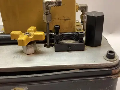 USED ENERPAC P51