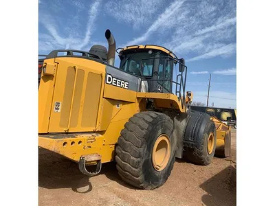 2015 John Deere 824K-II