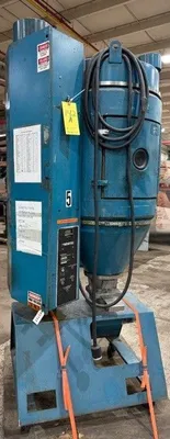 2005 NOVATEC N-50 PLASTICS DRYER | Machinery Network (5)