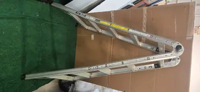 Tricam 2 in 1 folding ladder (USED)