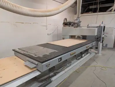USED 2006 HOLZHER 7226ME