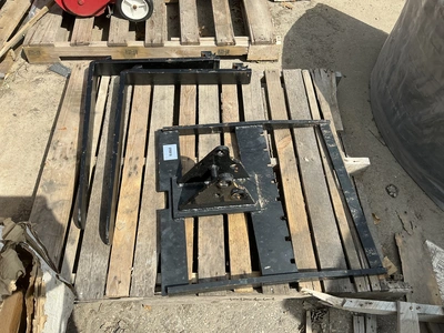 Used _UNKNOWN_ _UNKNOWN_ Pallet Forks Michigan US | Miedema Asset Management Group #1322041