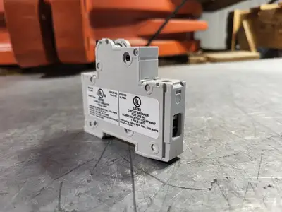 NEW SIEMENS 5SJ4102-7HG40