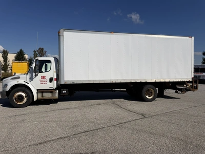 Used 2008 FREIGHTLINER BUSINESS CLASS M2 26' BOX TRUCK Box trucks Ohio US | Miedema Asset Management Group #1709414