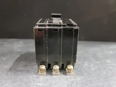 USED SQUARE D QOB350